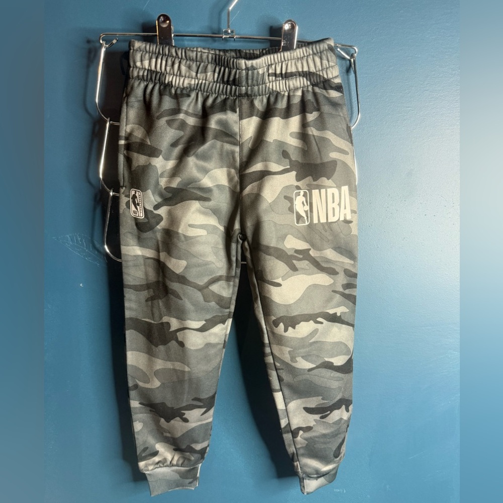 NBA Gray Camo Sweatpants Relaxed Fit